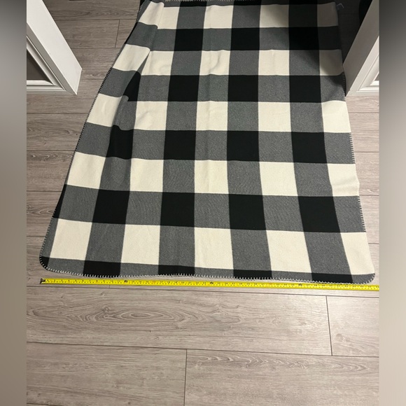Fleece Throw Blanket - Picture 9 of 14